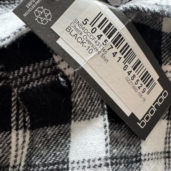 Boohoo Black and White Plaid Shirt - Picture 5 of 5